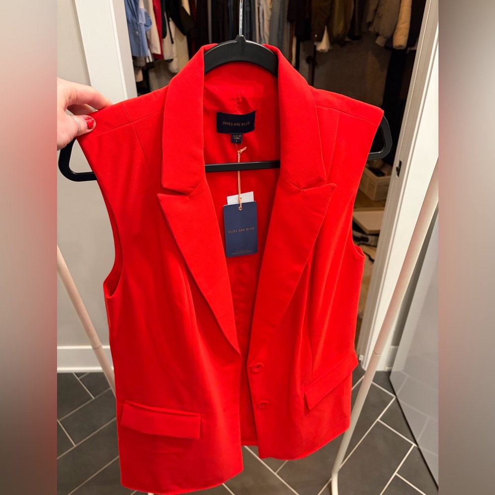 Skies are Blue Bold Red Vest NWT